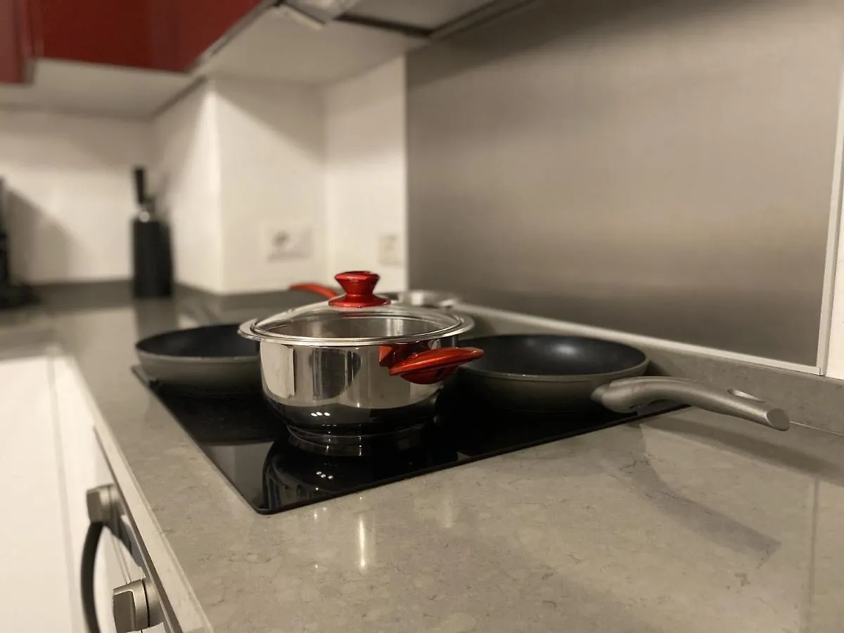 Cozy Modern Apt W Free Parking Bbq & Fully Equipped Villa Como
