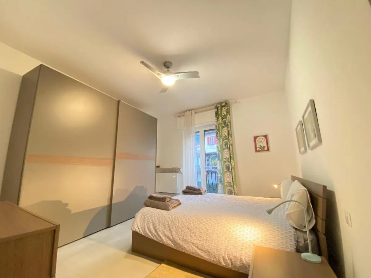Cozy Modern Apt W Free Parking Bbq & Fully Equipped contacts
